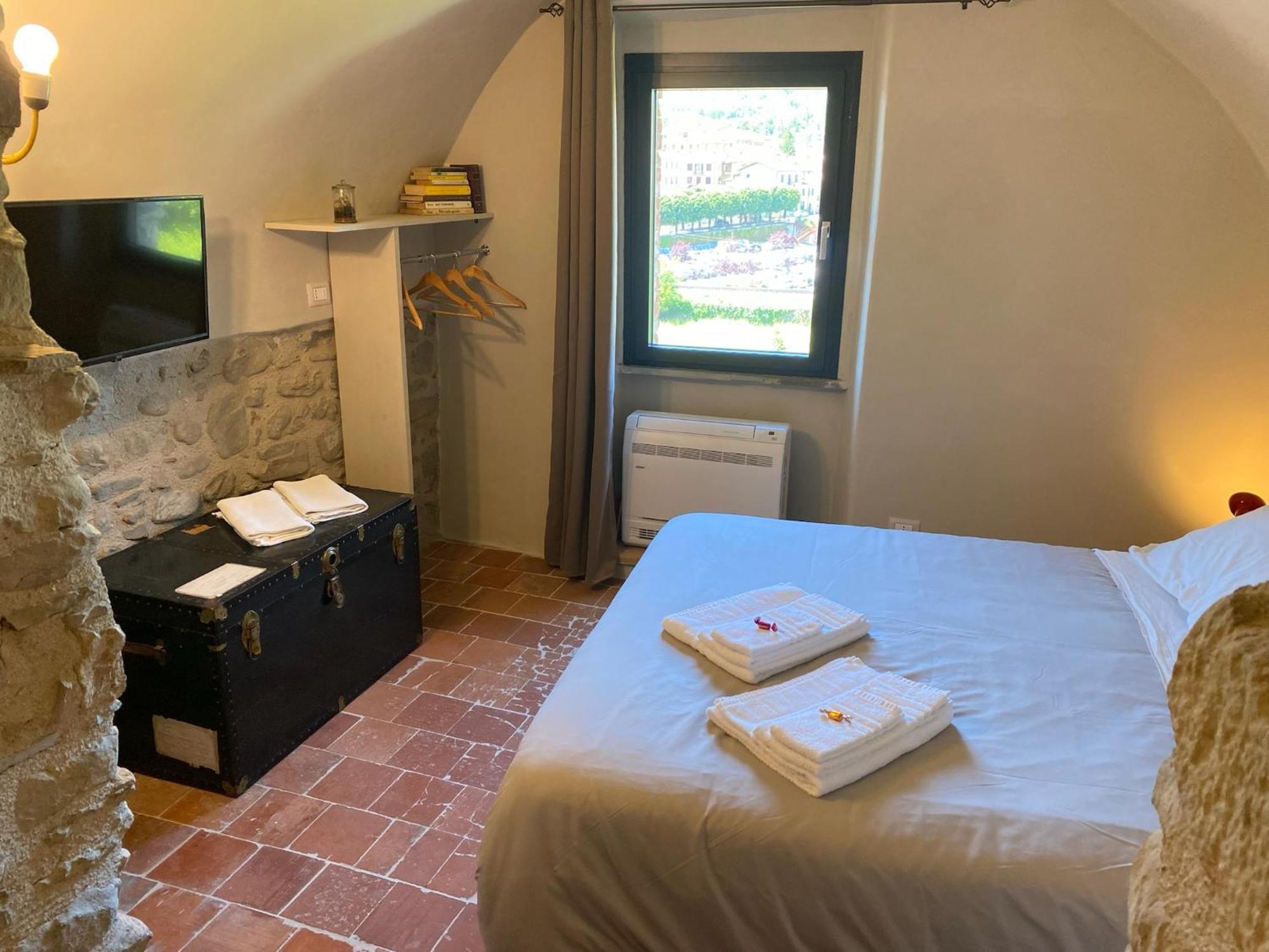 La Casa Medievale Suites E Spa Pontremoli Exterior foto