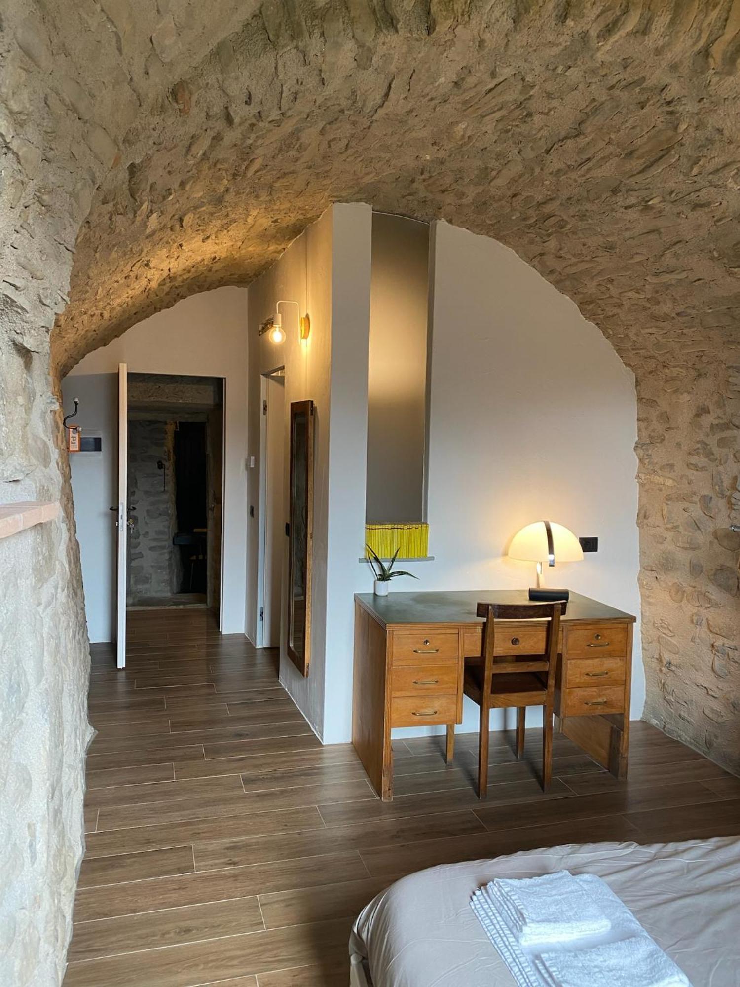 La Casa Medievale Suites E Spa Pontremoli Exterior foto