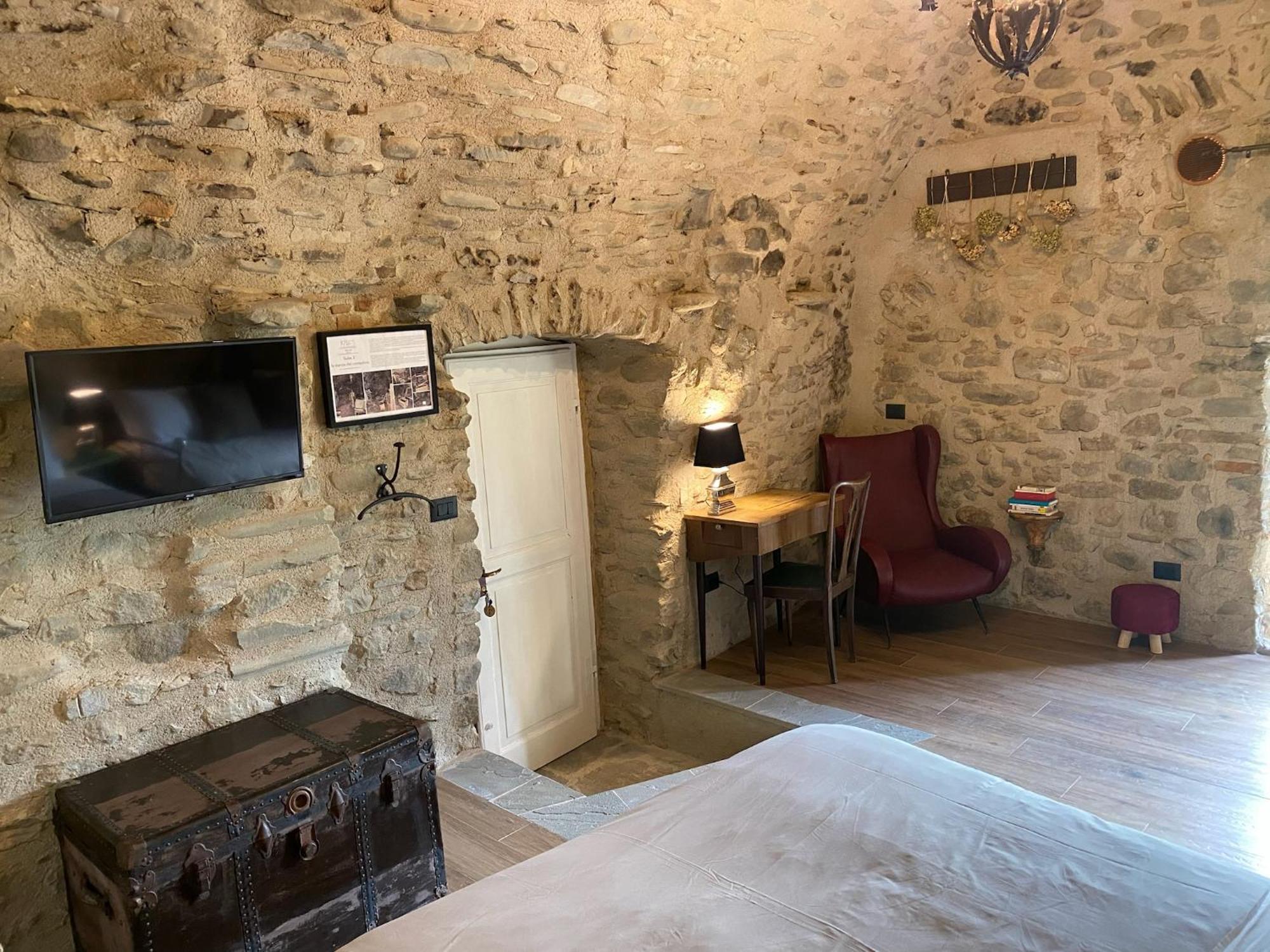 La Casa Medievale Suites E Spa Pontremoli Exterior foto