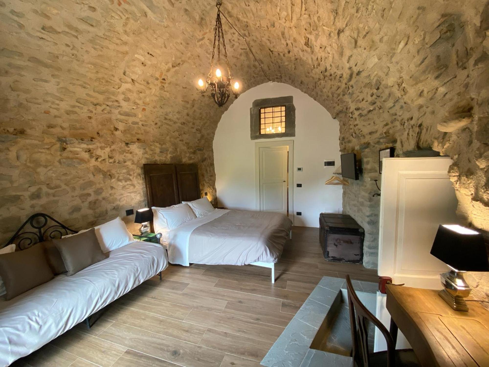 La Casa Medievale Suites E Spa Pontremoli Exterior foto