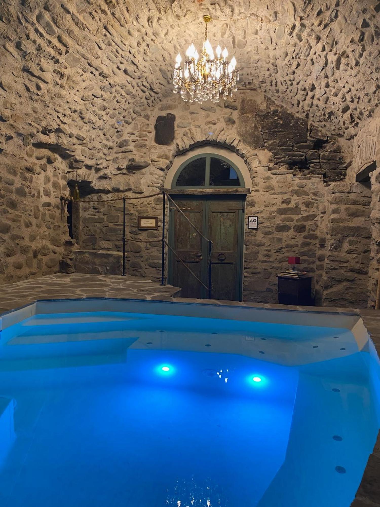 La Casa Medievale Suites E Spa Pontremoli Exterior foto